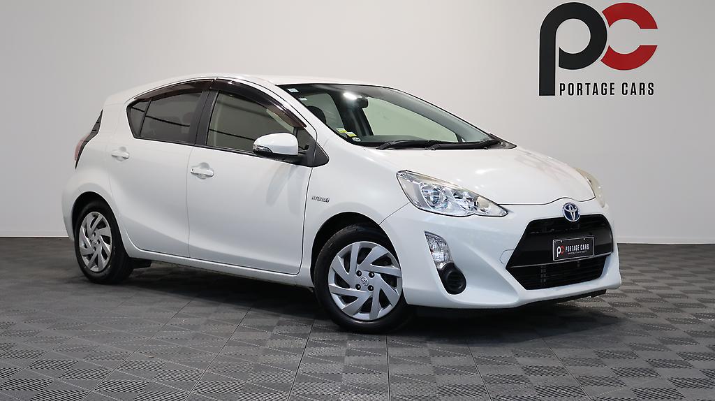 2015 Toyota Aqua S Model, Push Start, Reverse Camera image 354758