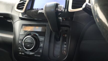 2015 Suzuki Solio DJE J Style image 354820