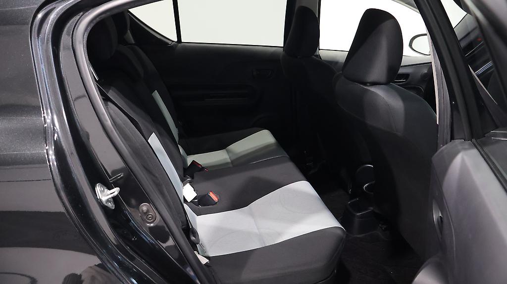 2013 Toyota Aqua S Model, Push Start, Reverse Camera image 355693