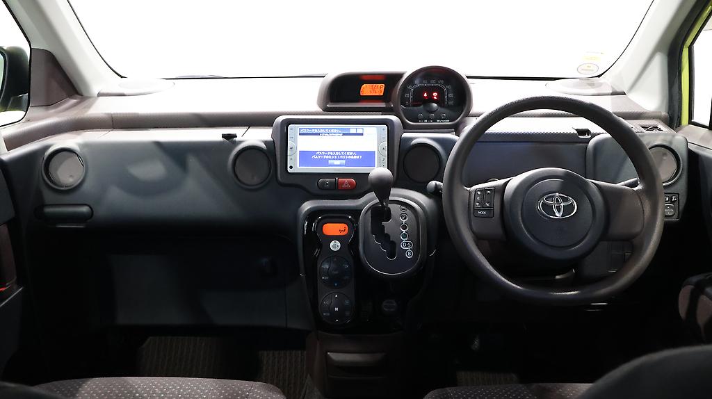2013 Toyota Spade F Model, Push Start, Reverse Camera image 355864