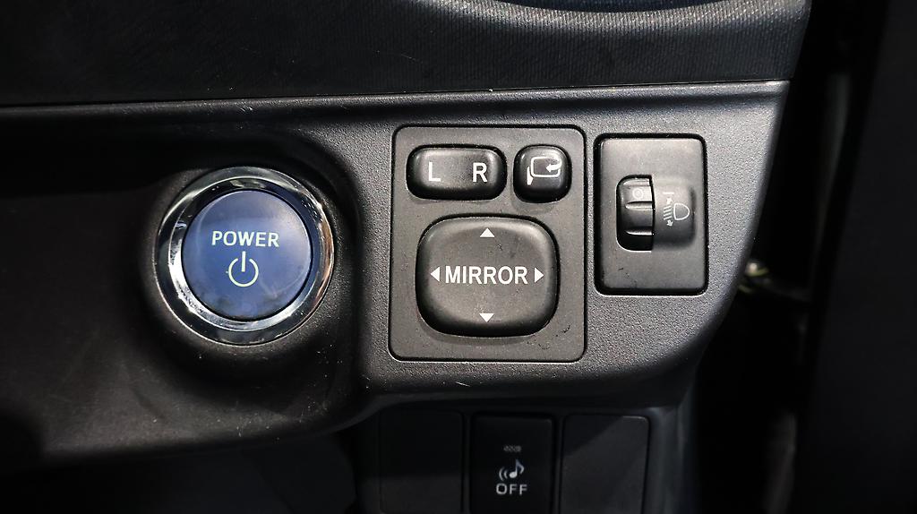 2013 Toyota Aqua S Model, Push Start, Reverse Camera image 356261