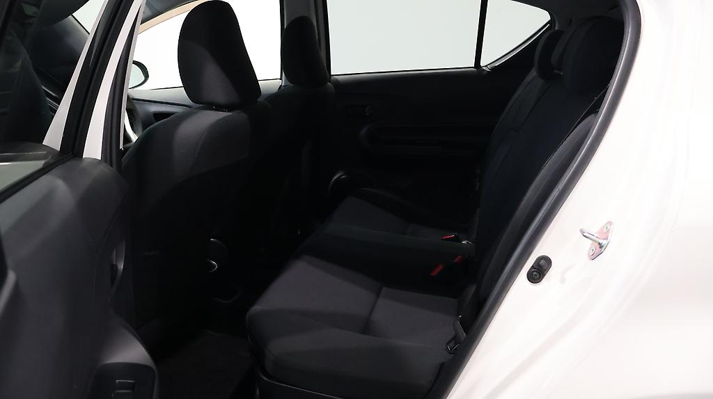 2015 Toyota Aqua S Model, Push Start, Reverse Camera image 354767