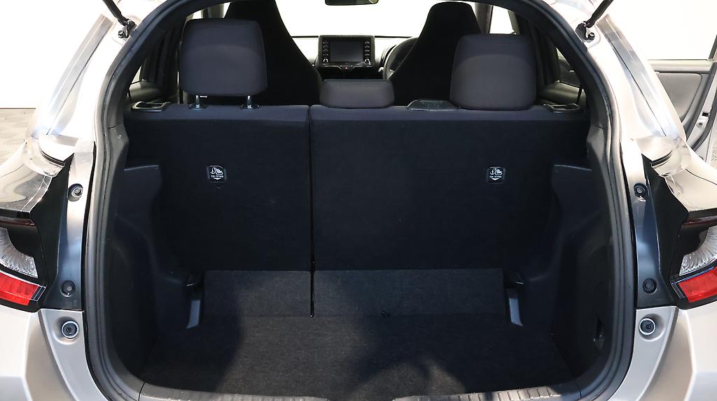 2021 Toyota Yaris Hybrid X image 357090