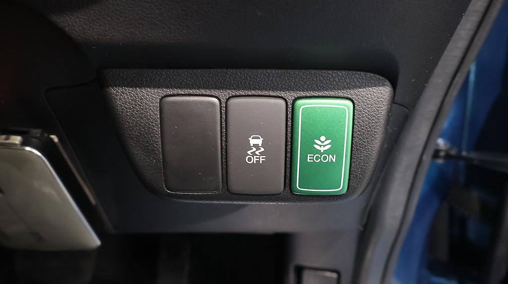 2012 Honda Fit Shuttle Hybrid Smart Selection image 353468