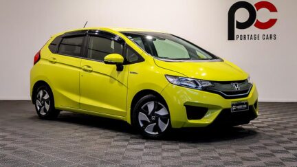 2015 Honda Fit Hybrid F Package image 354658