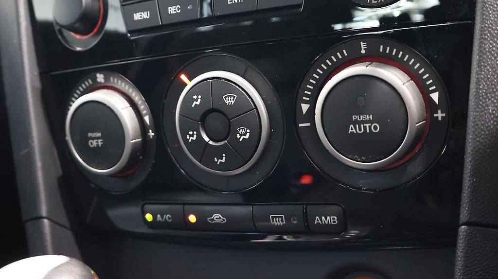 2008 Mazda Axela Hatchback image 353640