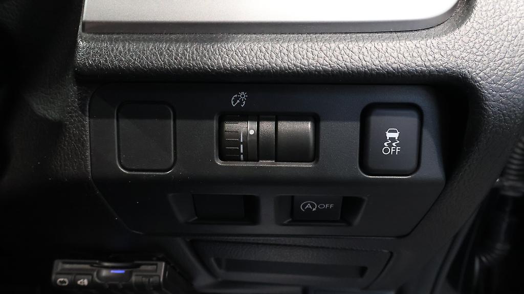 2013 Subaru Impreza Sport 1.6i-L image 356670