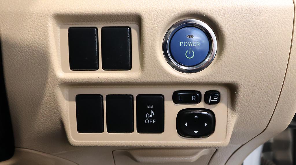 2012 Toyota Sai S Model image 356303