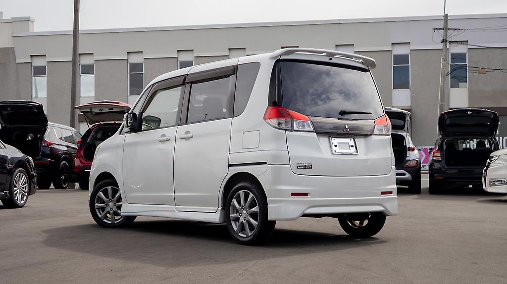 2012 Mitsubishi Delica D:2 SAS & G White Limited image 356918
