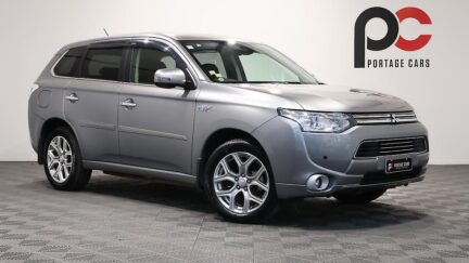 2013 Mitsubishi Outlander PHEV G Navi-Package 4WD image 355295