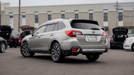 2015 Subaru Outback Limited AWD Front rear Heated seats image 356837