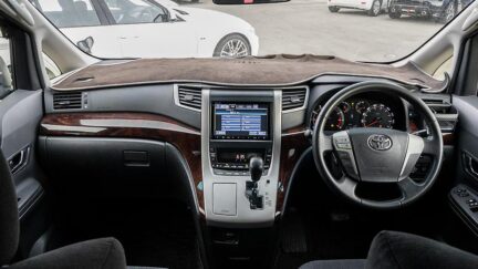2012 Toyota Alphard Velfire 8 Seater Push start image 352707