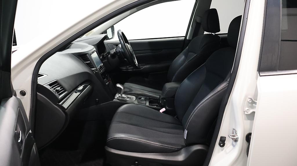 2013 Subaru Legacy Touring Wagon 2.5i Eyesight B-Sport G AWD image 353342