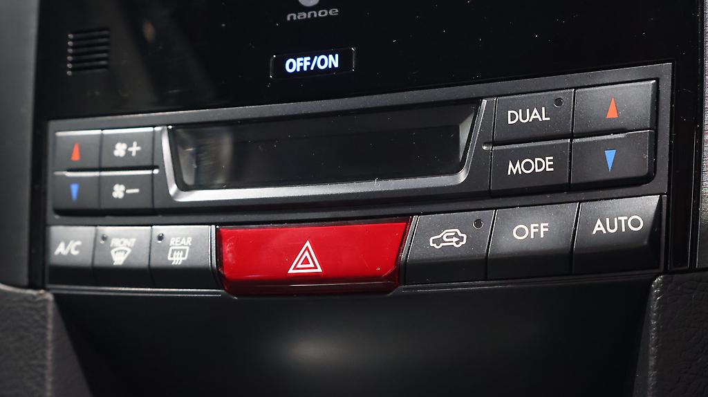 2013 Subaru Legacy Touring Wagon 2.5i Eyesight B-Sport G AWD image 353349