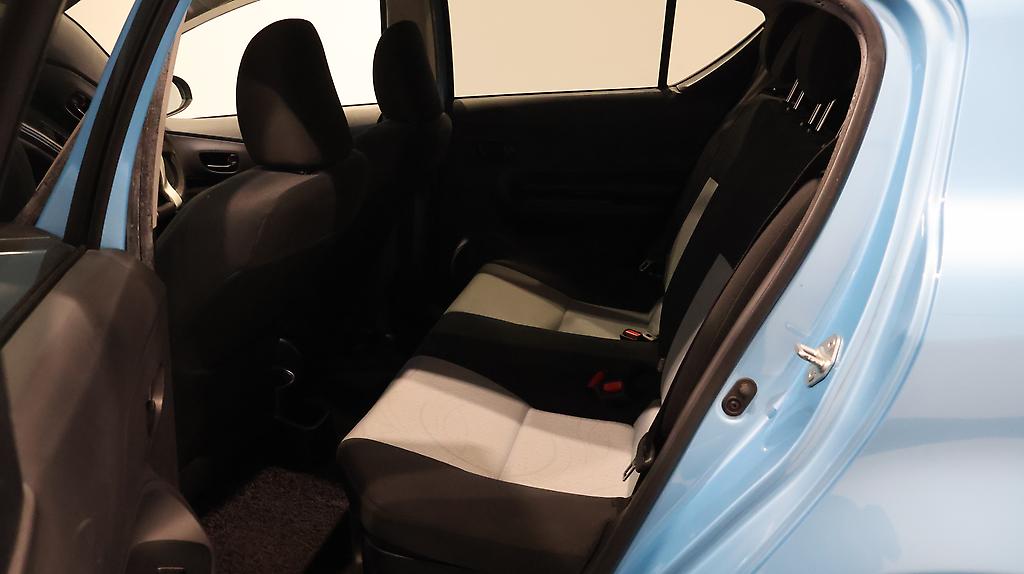 2013 Toyota Aqua S MODEL – PUSH START image 357554