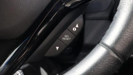2015 Honda Vezel Hybrid X image 355850