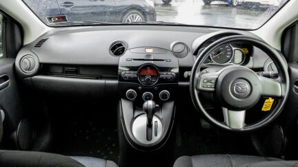 2011 Mazda Demio 13s I stop image 355090