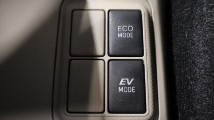 2013 Toyota Aqua G Model + Push Button Start image 354697