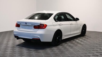 2013 BMW 320i xDrive M Sports image 357021