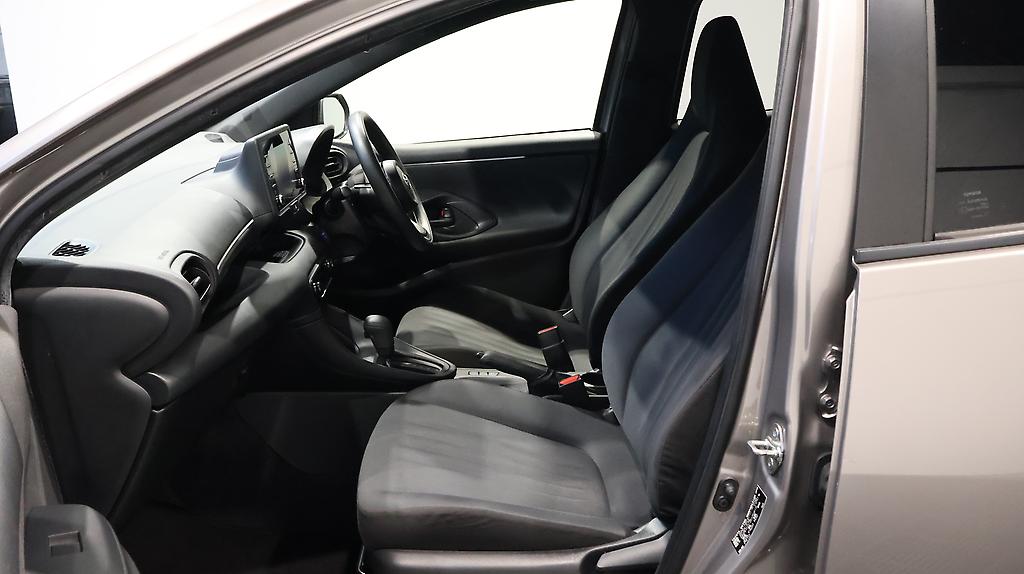 2021 Toyota Yaris Hybrid X image 357091