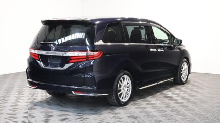 2015 Honda Odyssey Absolute image 357068