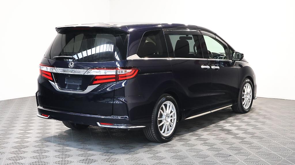 2015 Honda Odyssey Absolute image 357068