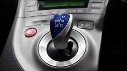 2013 Toyota Prius G Model, Cruise Control, Reverse Camera image 355615