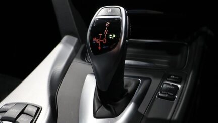 2013 BMW 320i xDrive M Sports image 357033
