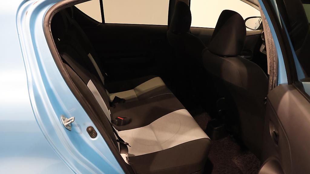 2013 Toyota Aqua S MODEL – PUSH START image 357555