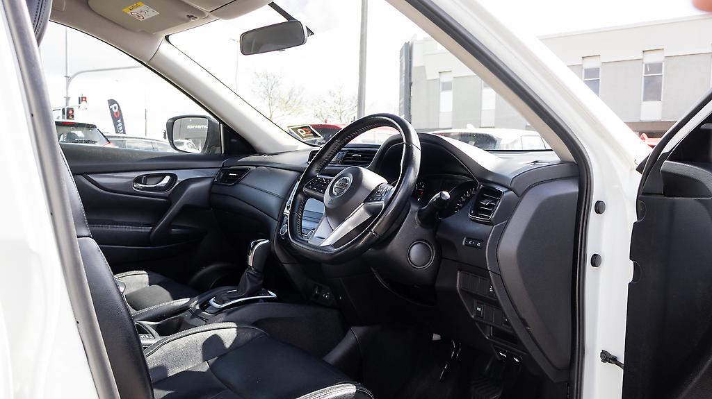 2022 Nissan X-trail ST-L 2.5P/7 Seater leather trim image 356519