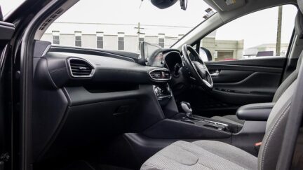 2021 Hyundai Santa Fe TM 2.5P/4WD/6AT NZ NEW TINTS image 355081