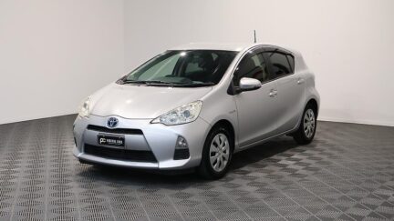 2013 Toyota Aqua S Model, Push Start, Reverse Camera image 355943
