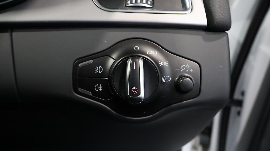 2013 Audi A4 Avant 2.0TFSI Quattro 4WD image 353620