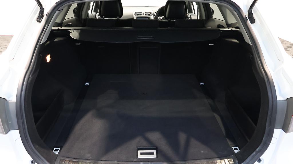 2013 Toyota Avensis Wagon Xi image 356726