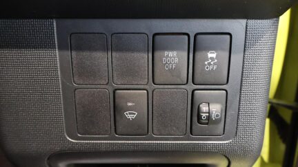 2013 Toyota Spade F Model, Push Start, Reverse Camera image 355871