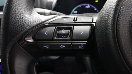 2021 Toyota Yaris Hybrid X image 357607