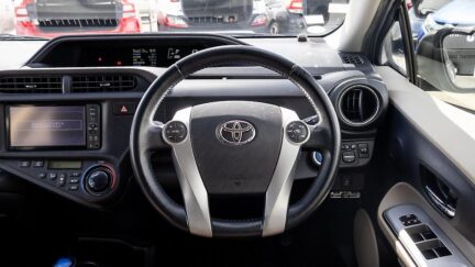 2012 Toyota Aqua F spec, Push start image 357804