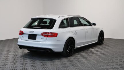 2012 Audi A4 Avant 2.0 TFSI S-Line Package image 354999
