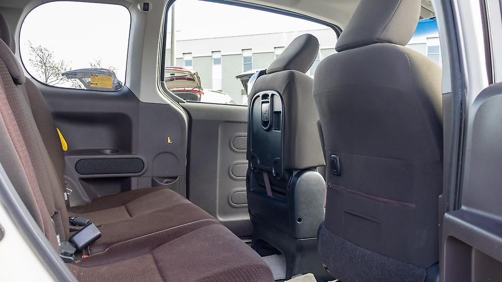 2013 Toyota Porte Cool shape  Spade model Push start image 356942