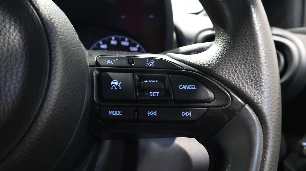 2021 Toyota Yaris Hybrid X image 357103