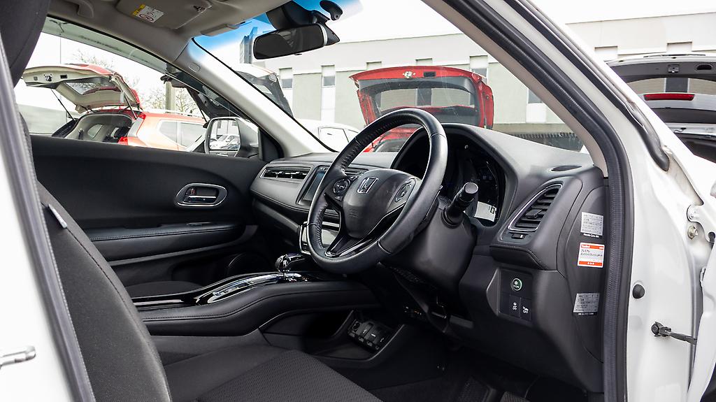 2014 Honda Vezel Hybrid X 7 AT image 357229