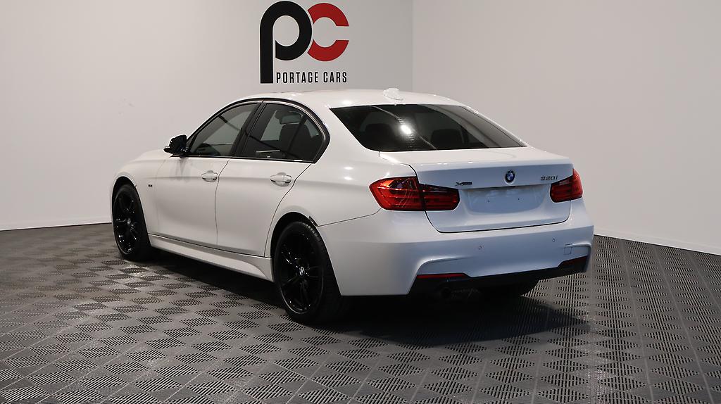 2013 BMW 320i xDrive M Sports image 357020