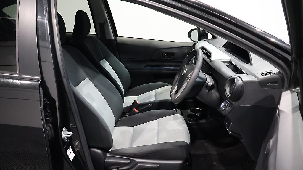 2013 Toyota Aqua S Model, Push Start, Reverse Camera image 355694