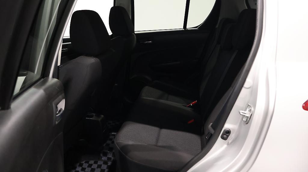 2014 Suzuki Swift XG-DJE image 353590