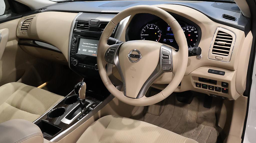 2016 Nissan Teana XL Navi AVM Pkg image 357970