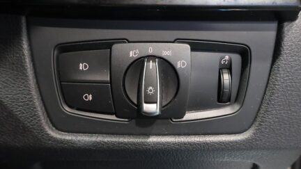 2013 BMW 320i xDrive M Sports image 357036