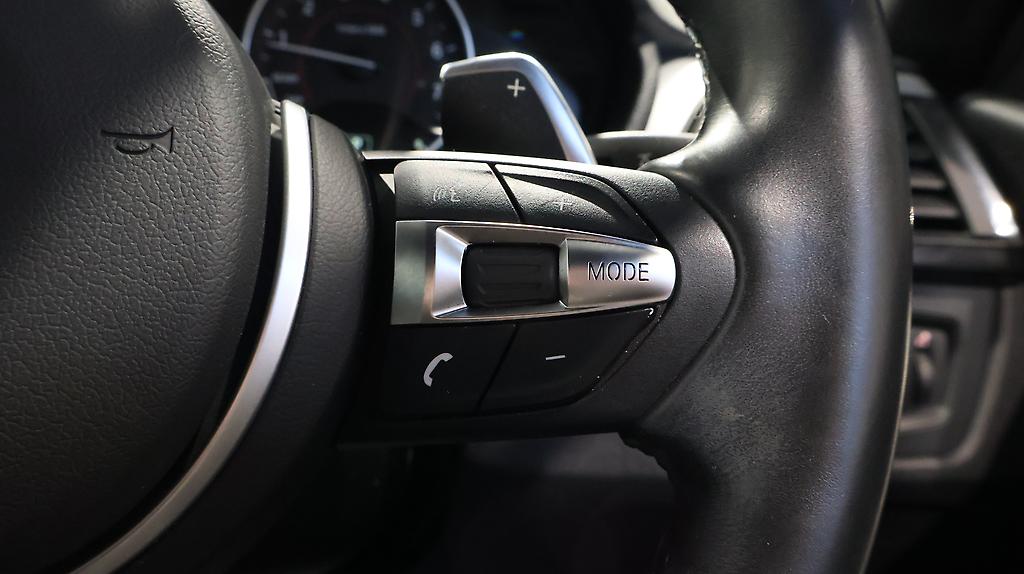 2013 BMW 320i xDrive M Sports image 357038