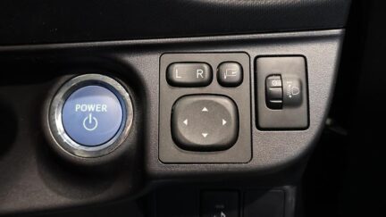 2015 Toyota Aqua S MODEL + PUSH START + REVERSE CAMERA image 357915