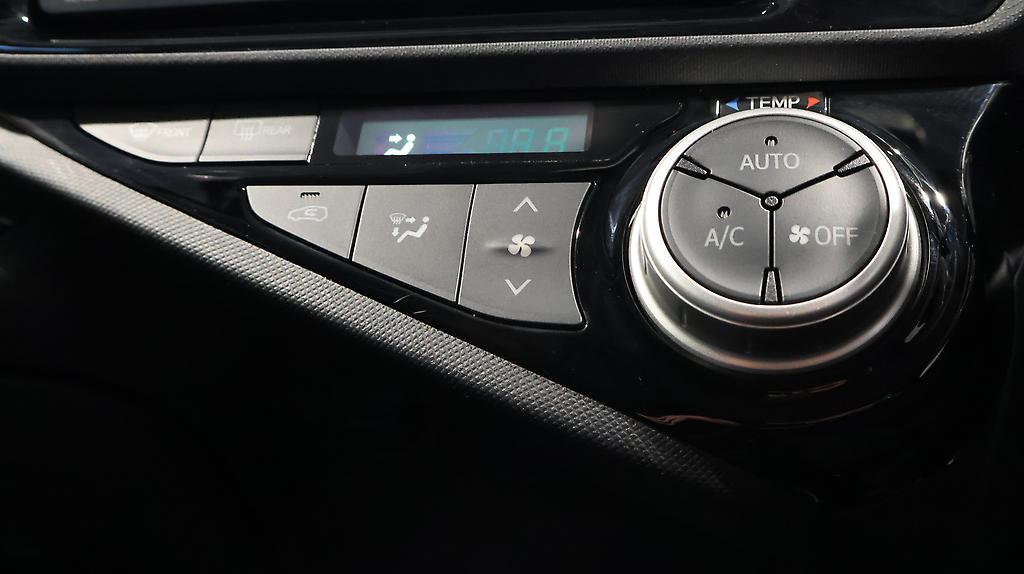 2015 Toyota Aqua S Model, Push Start, Reverse Camera image 357157