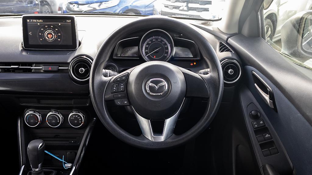 2015 Mazda Demio 13S push start,i stop image 357783